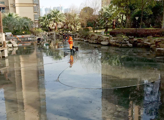 柯坪景观池淤泥清理